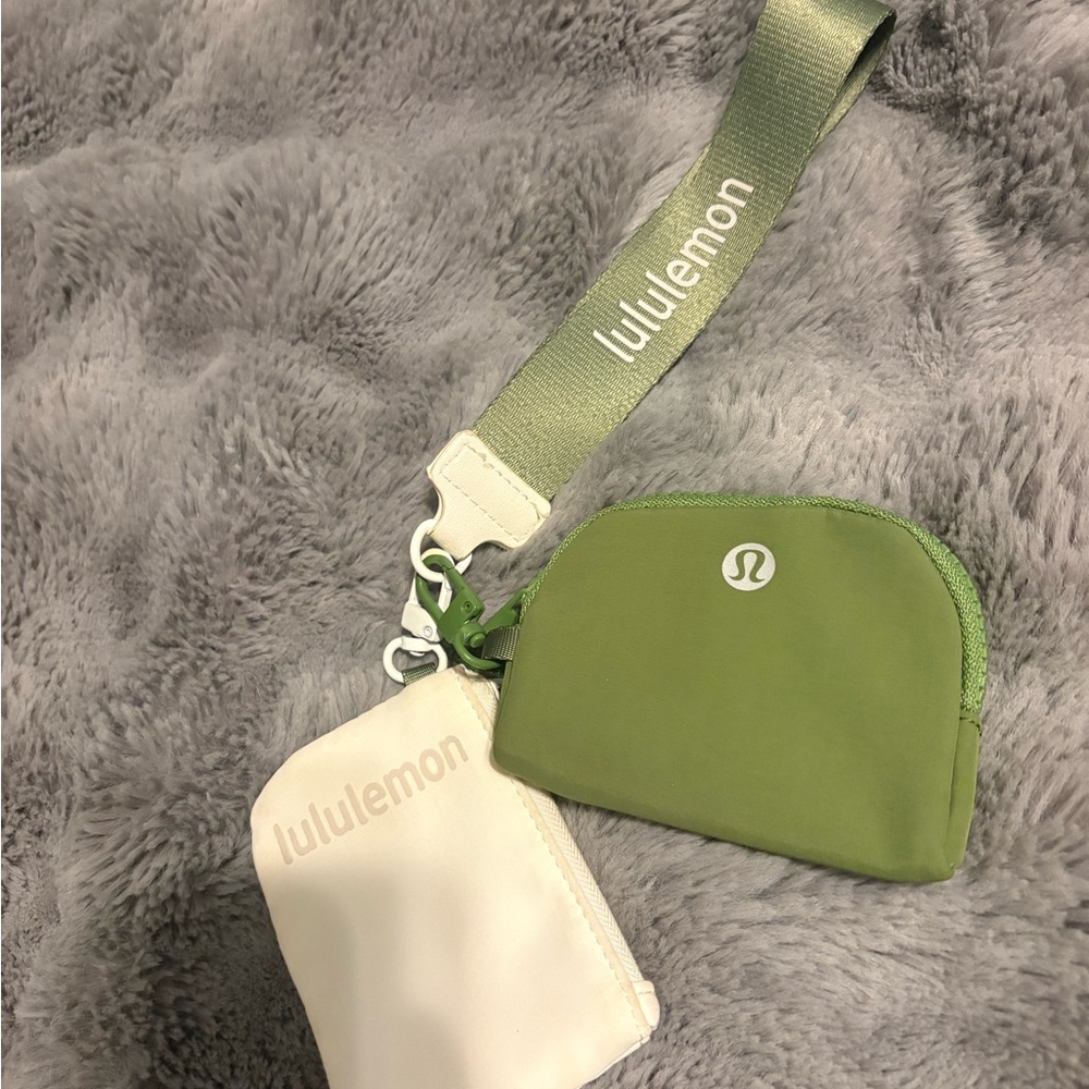 Lululemon Green and Cream Wristlet Set